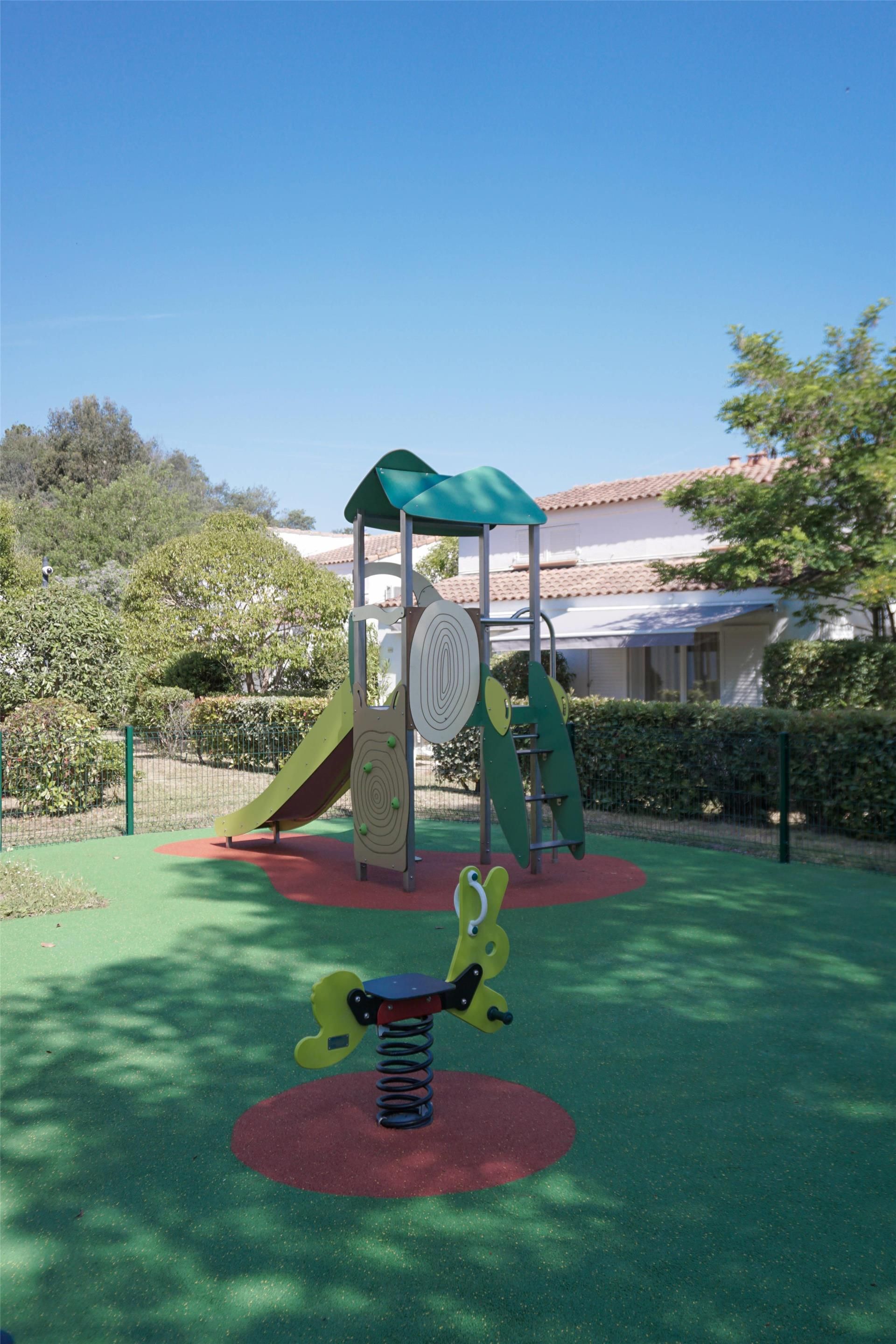 אחר תמונה