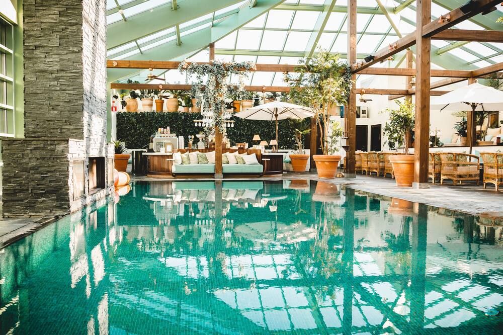 בריכה תמונה