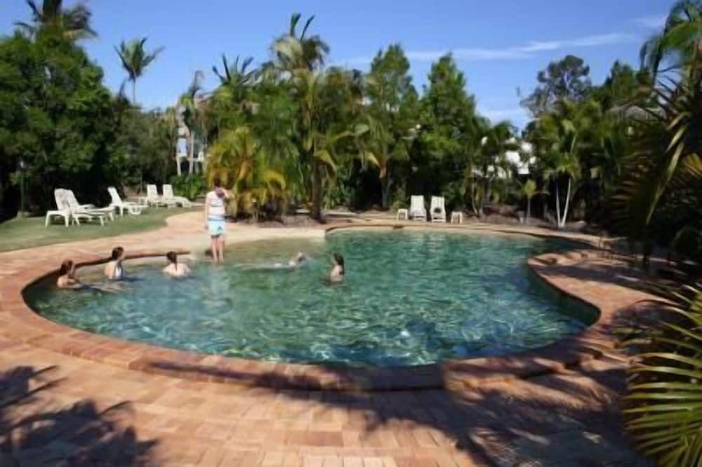 בריכה תמונה