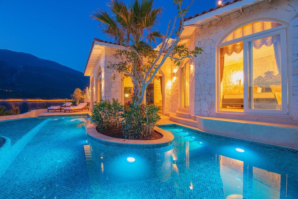 בריכה תמונה