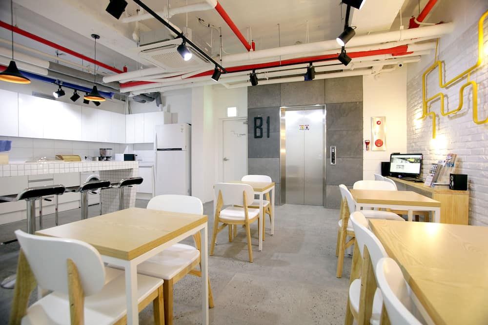 מסעדה תמונה