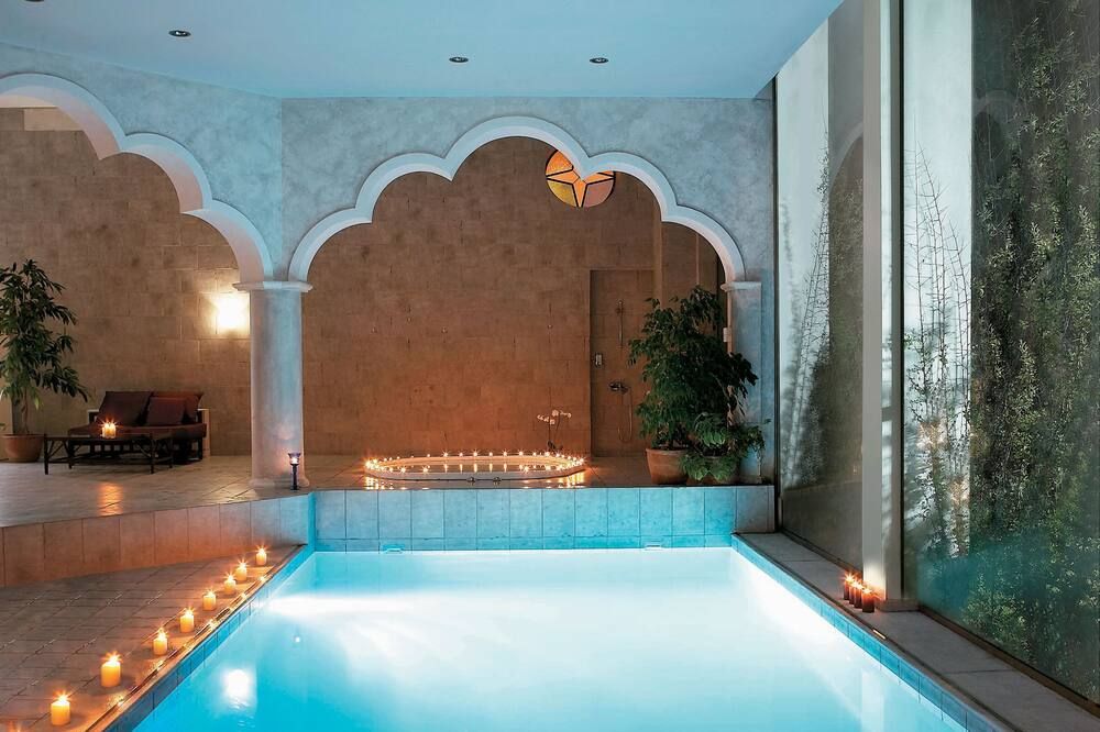 בריכה תמונה