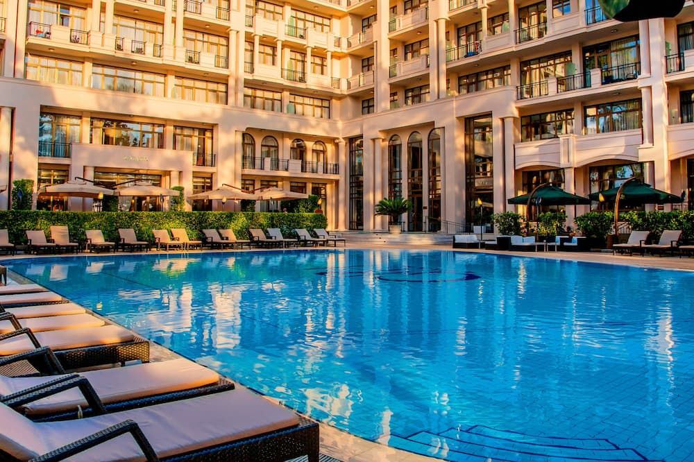 בריכה תמונה