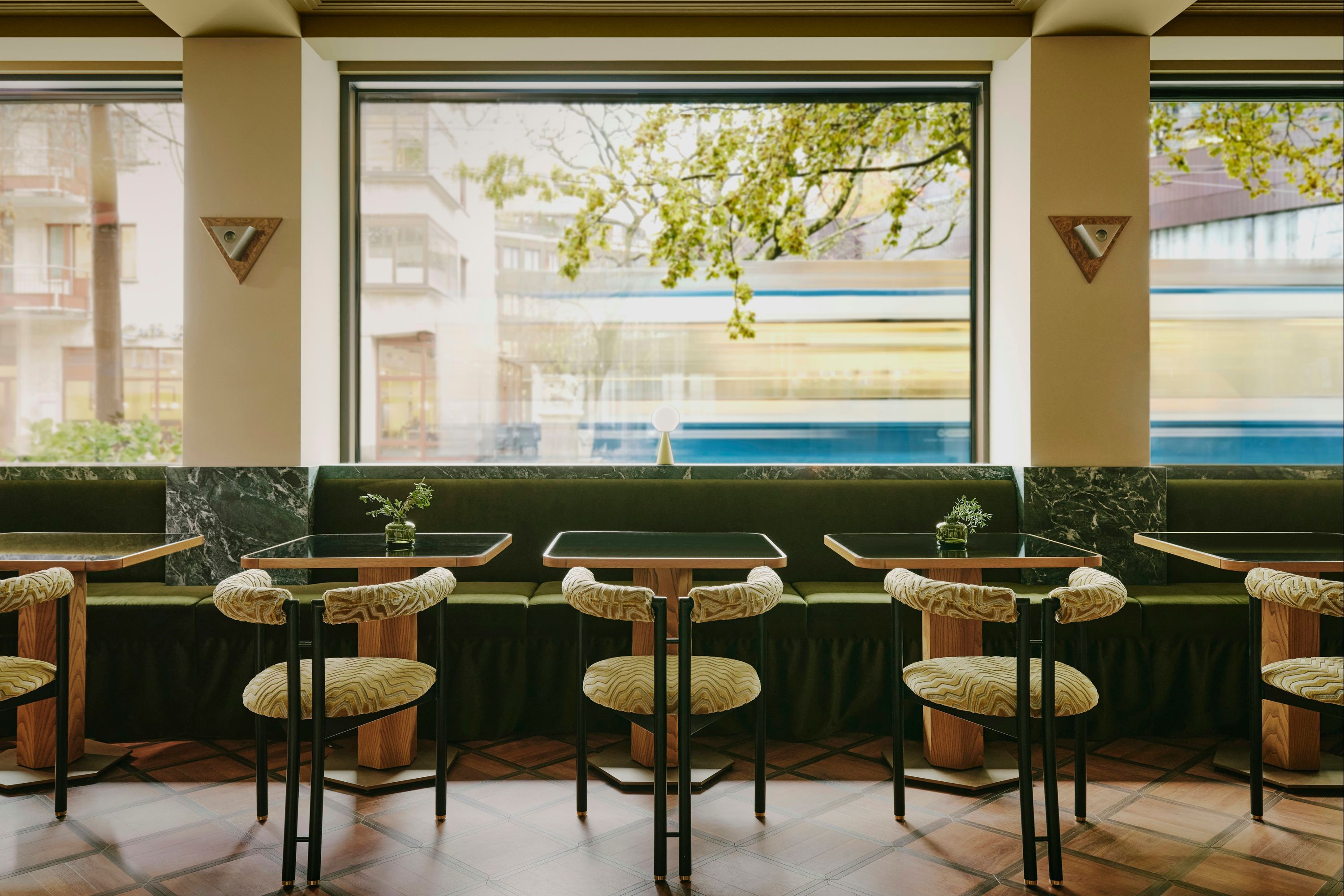 מסעדה תמונה