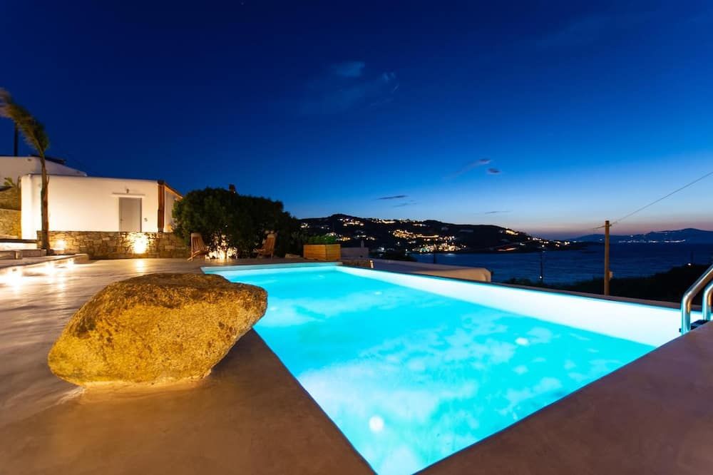 בריכה תמונה