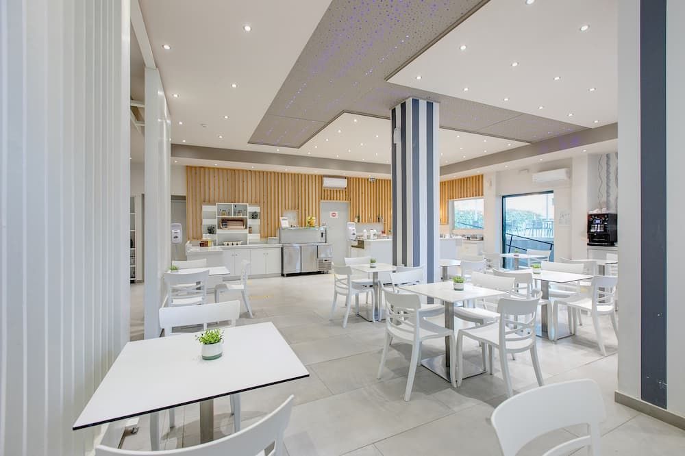 מסעדה תמונה