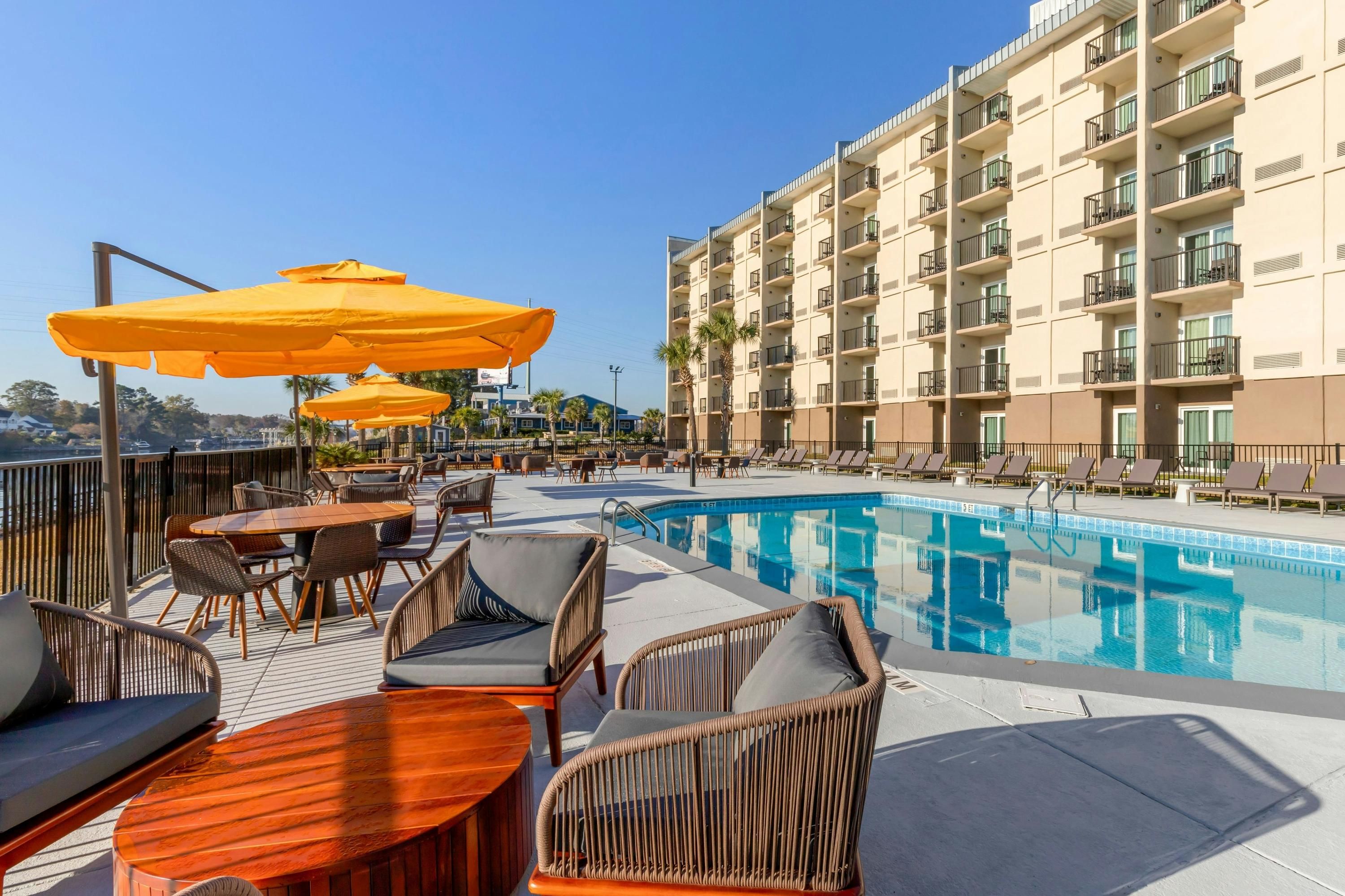 בריכה תמונה