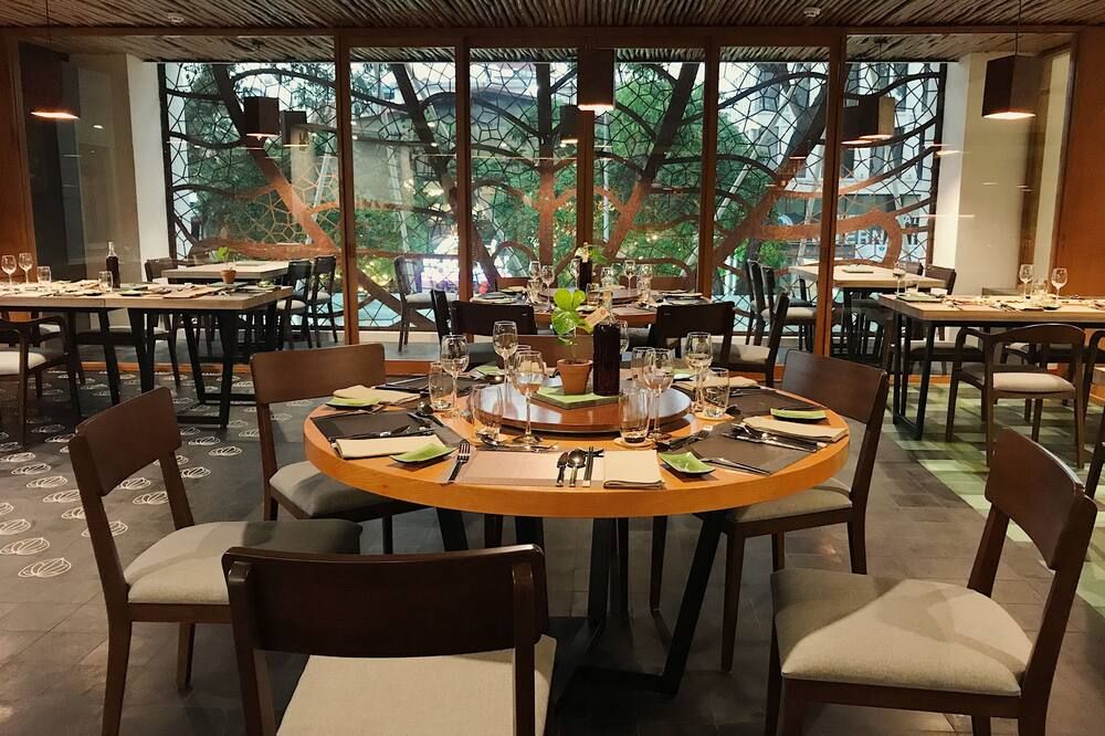 מסעדה תמונה