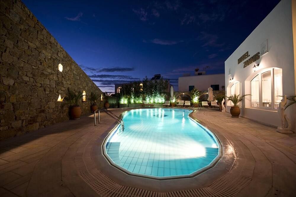 בריכה תמונה