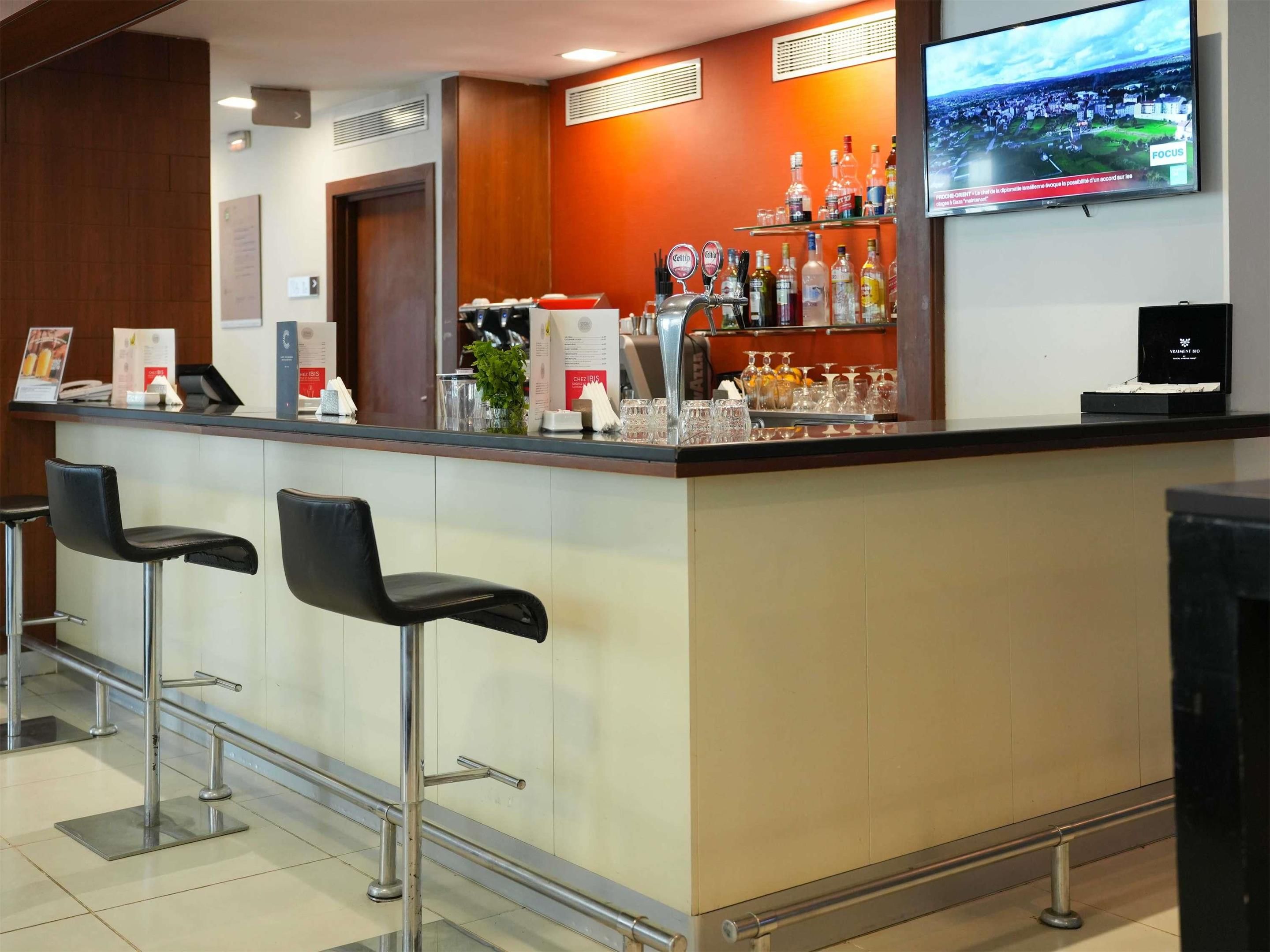 בר