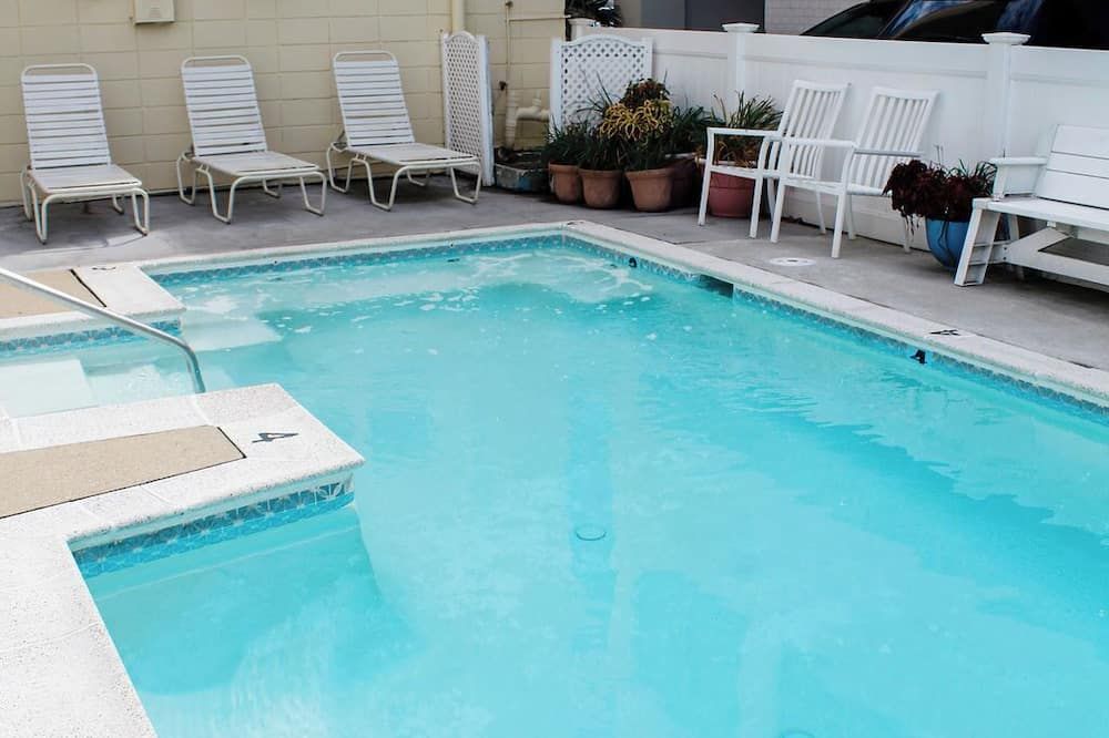 בריכה תמונה