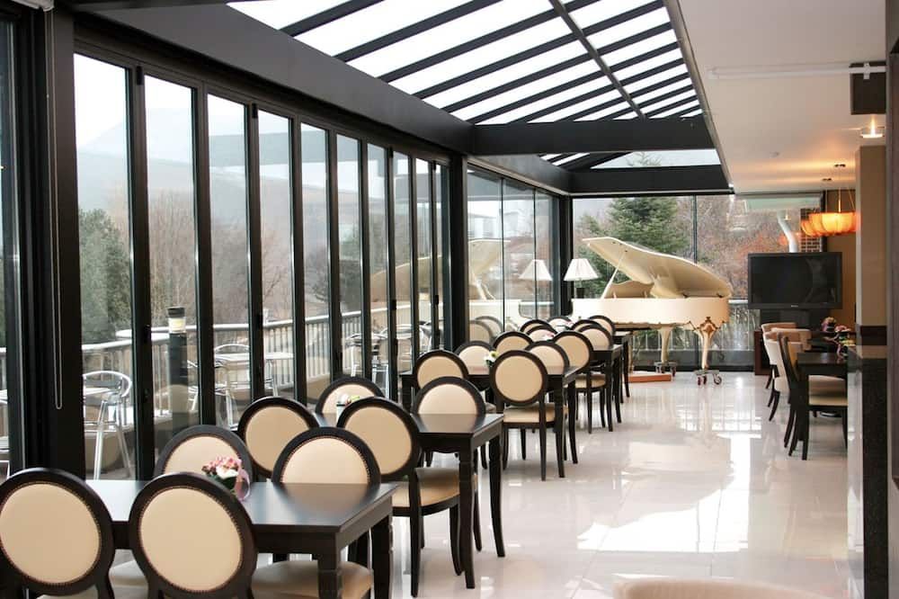 מסעדה תמונה