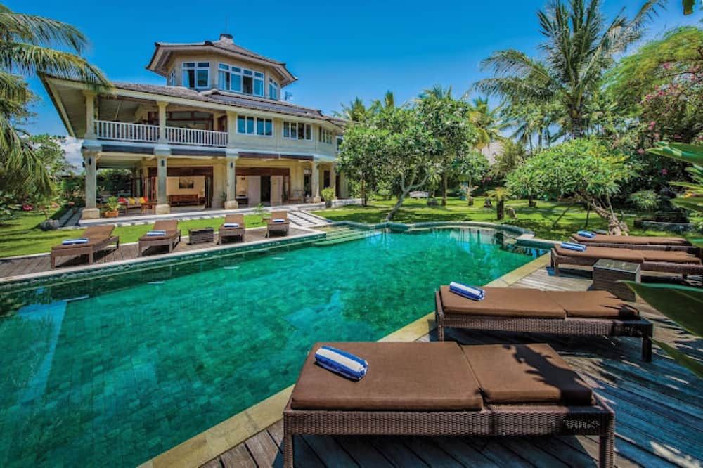 בריכה תמונה