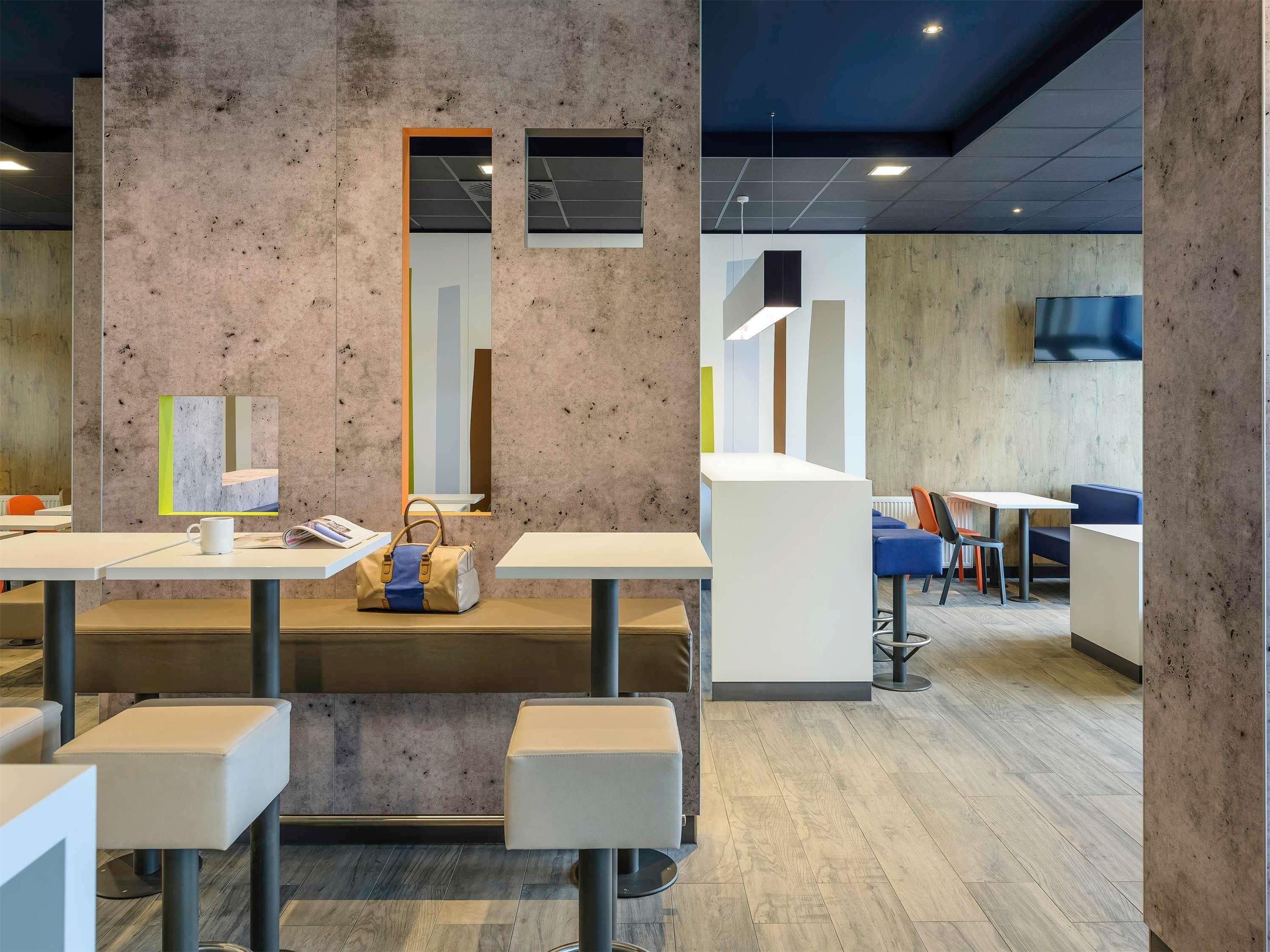 מסעדה תמונה