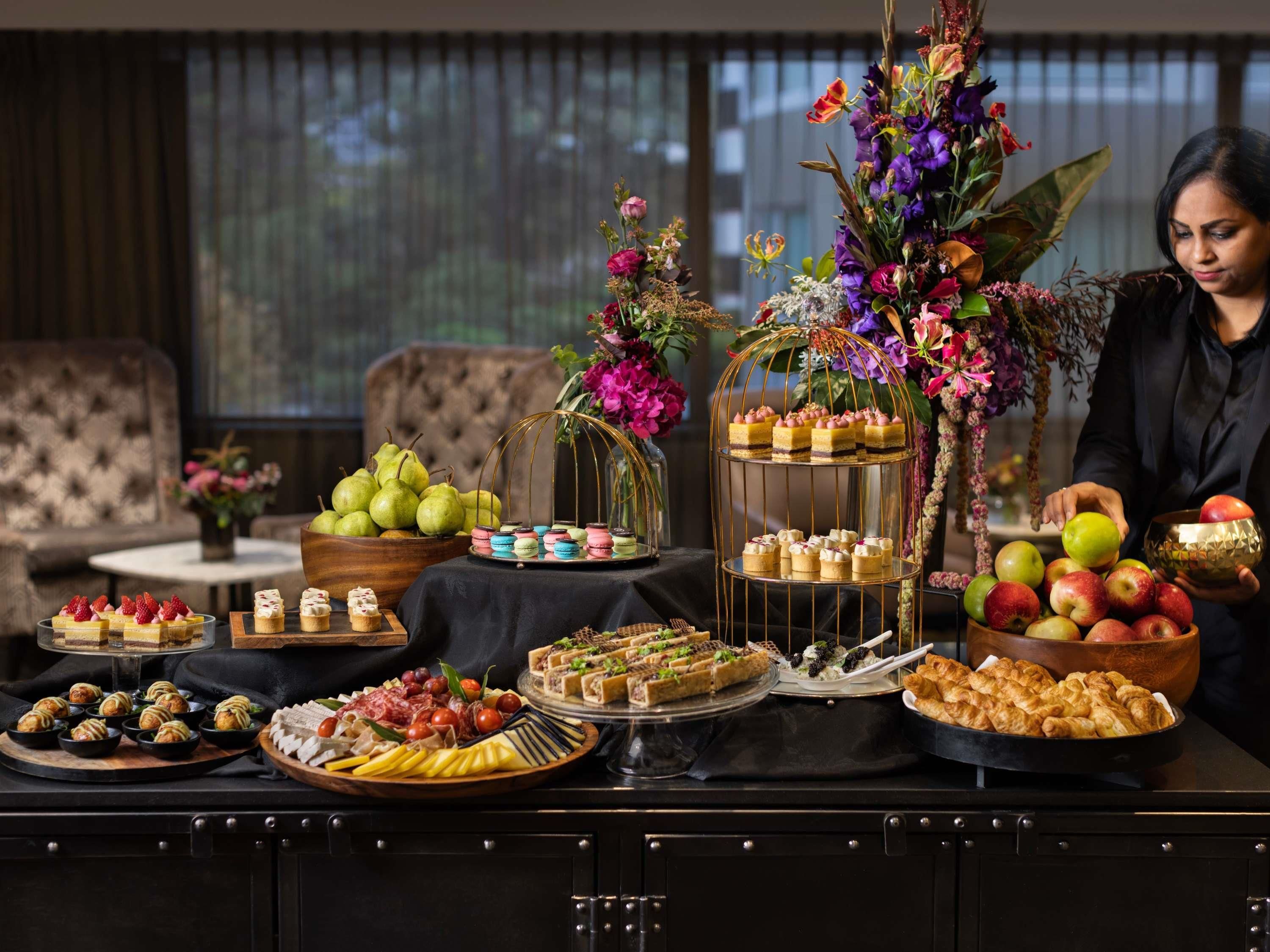 חדר ישיבות
