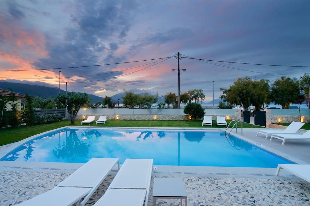 בריכה תמונה