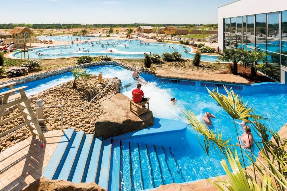 בריכה תמונה