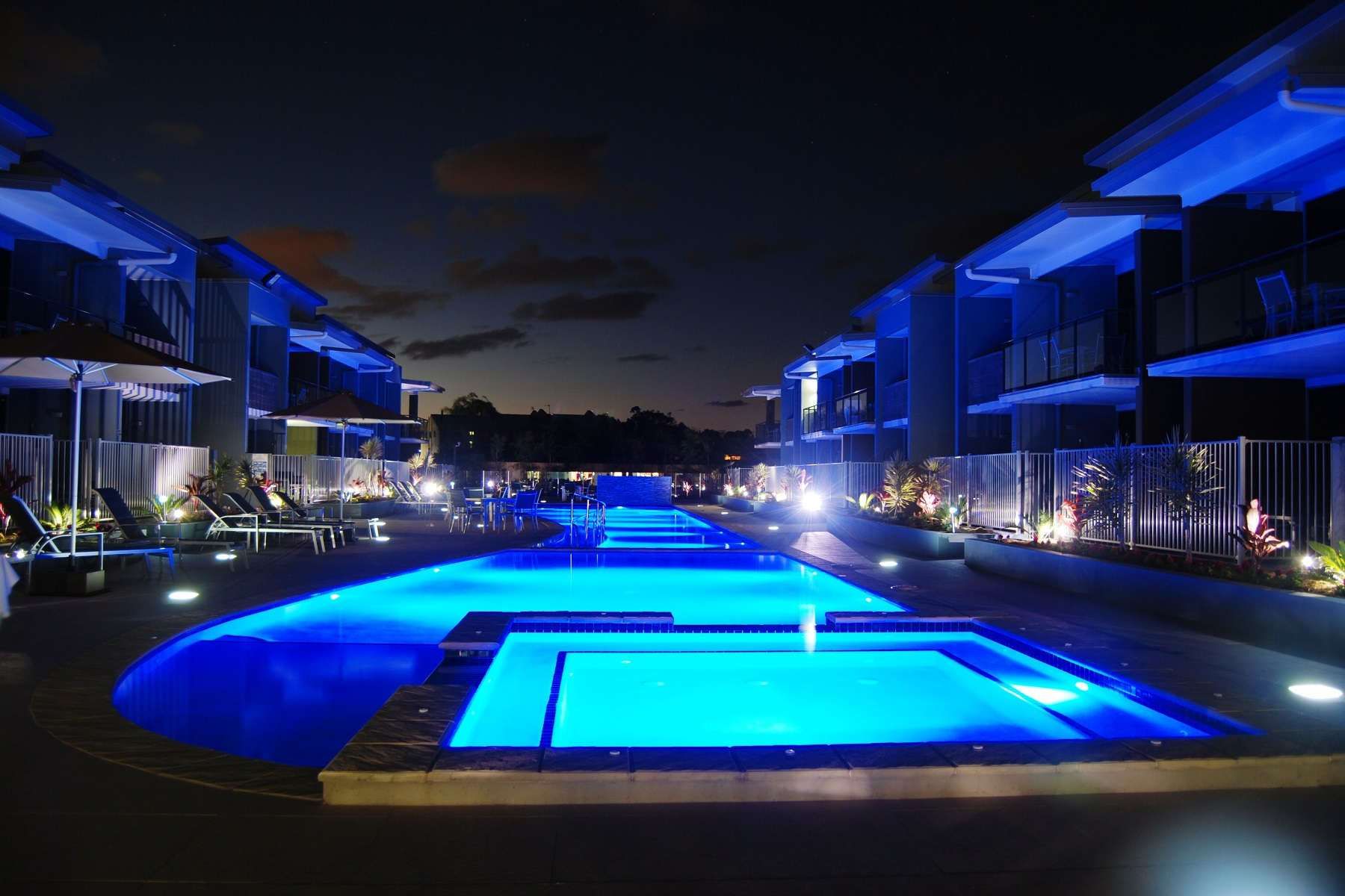 בריכה תמונה