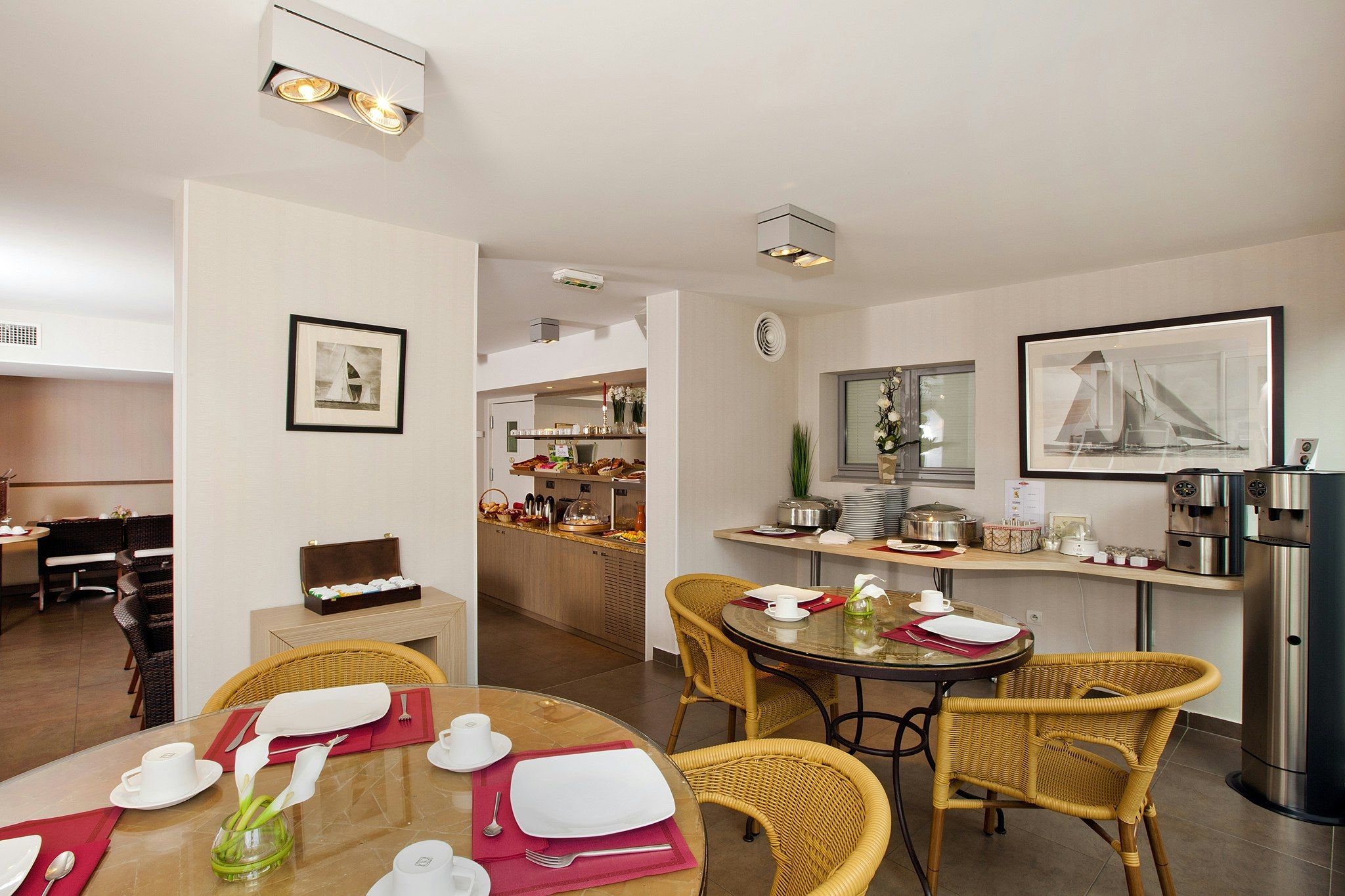 מסעדה תמונה