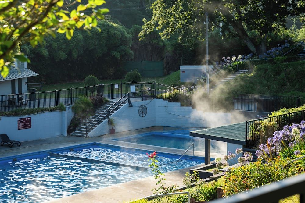 בריכה תמונה