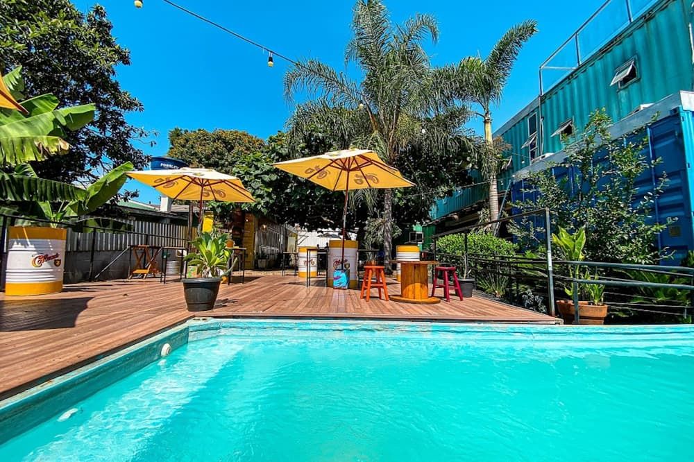 בריכה תמונה