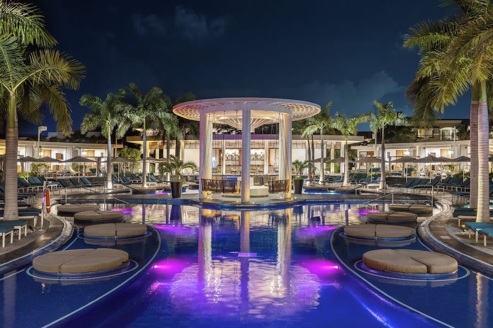 בריכה תמונה