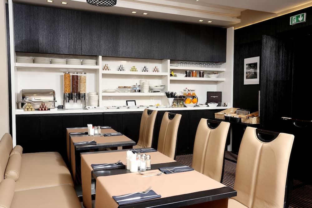 מסעדה תמונה