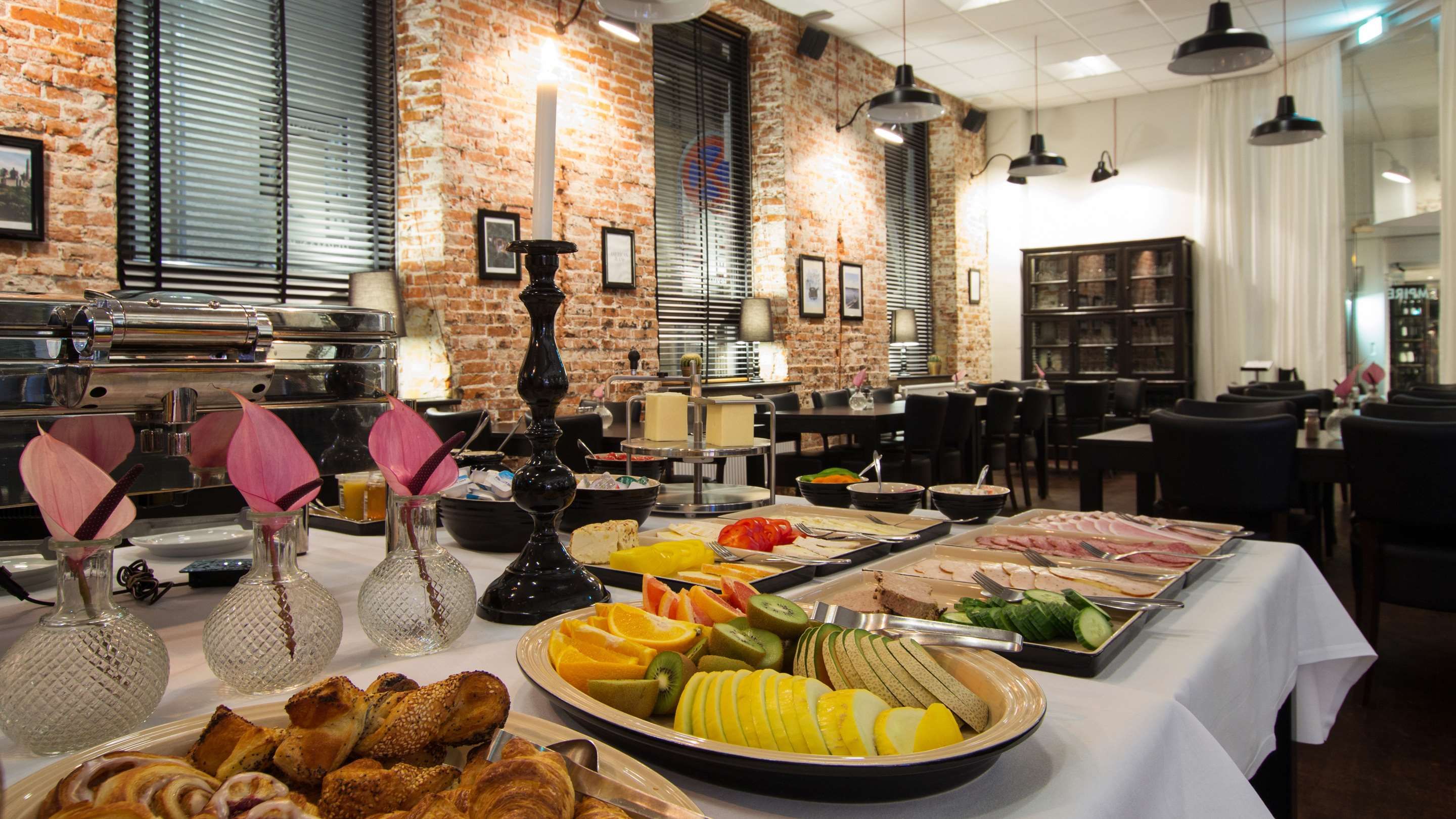 מסעדה תמונה