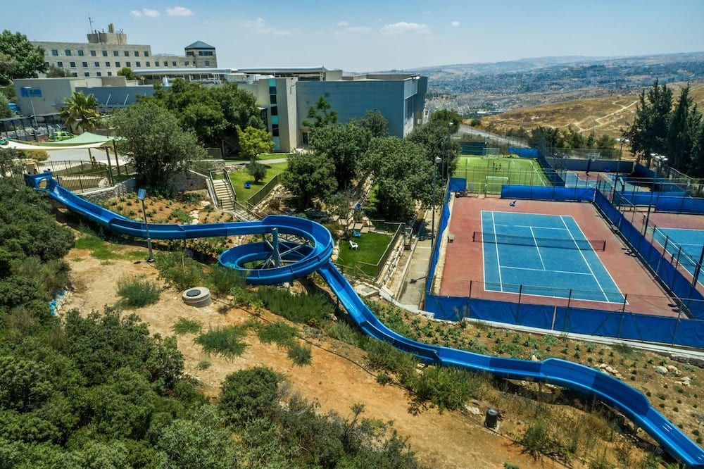 בריכה