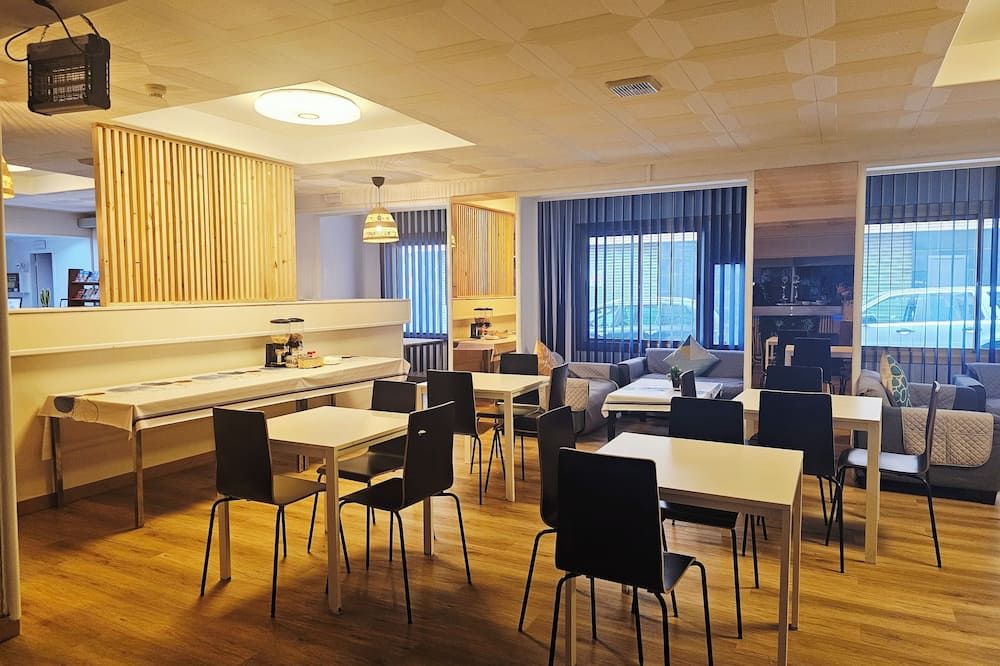 מסעדה תמונה