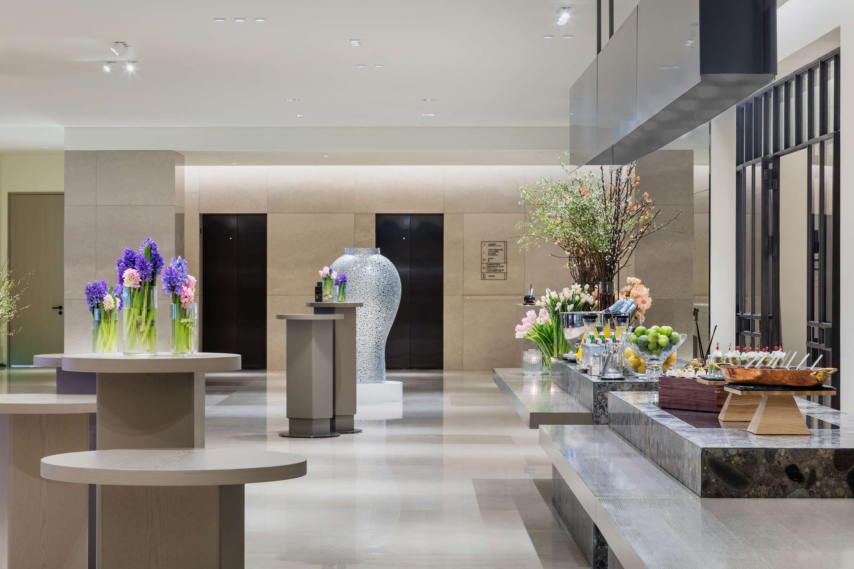 לובי