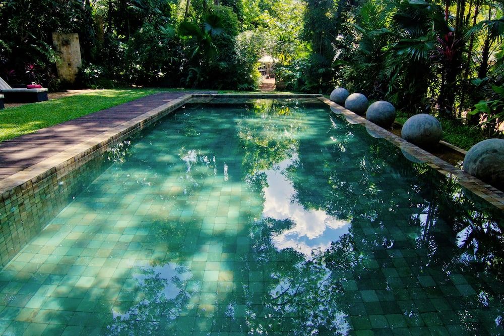 בריכה תמונה