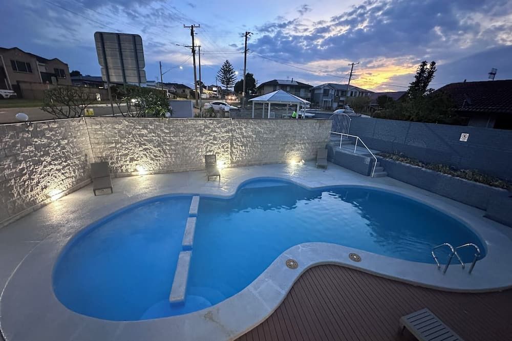 בריכה תמונה