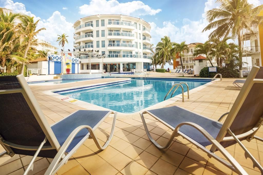 בריכה תמונה