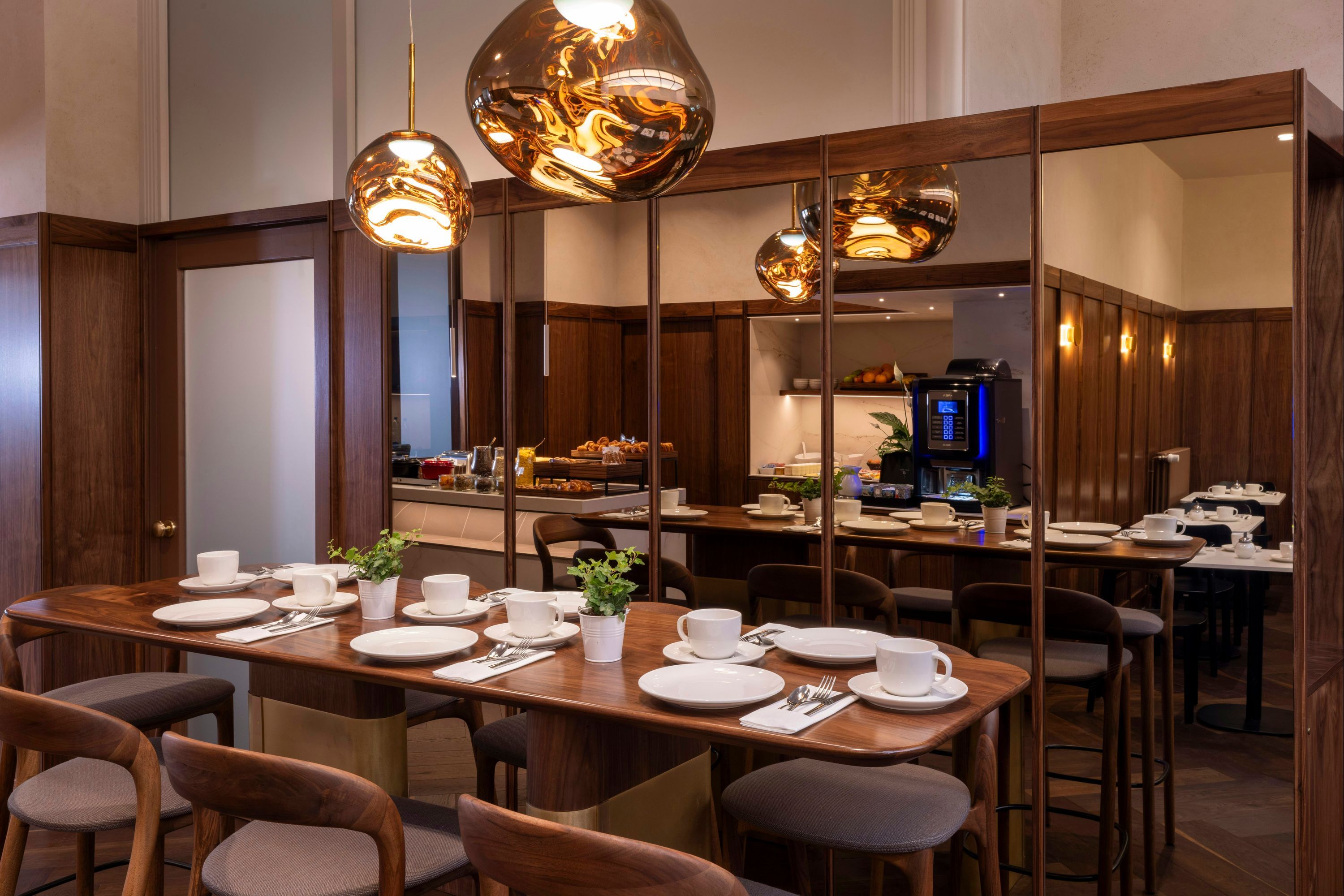 מסעדה תמונה