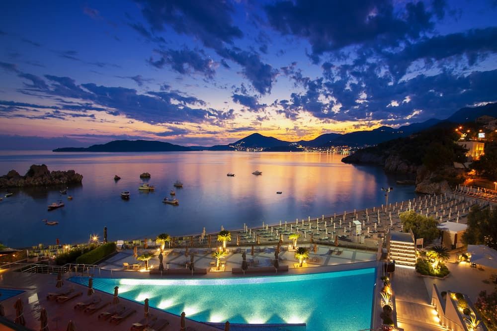 בריכה תמונה