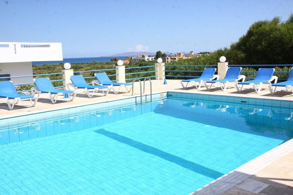 בריכה תמונה