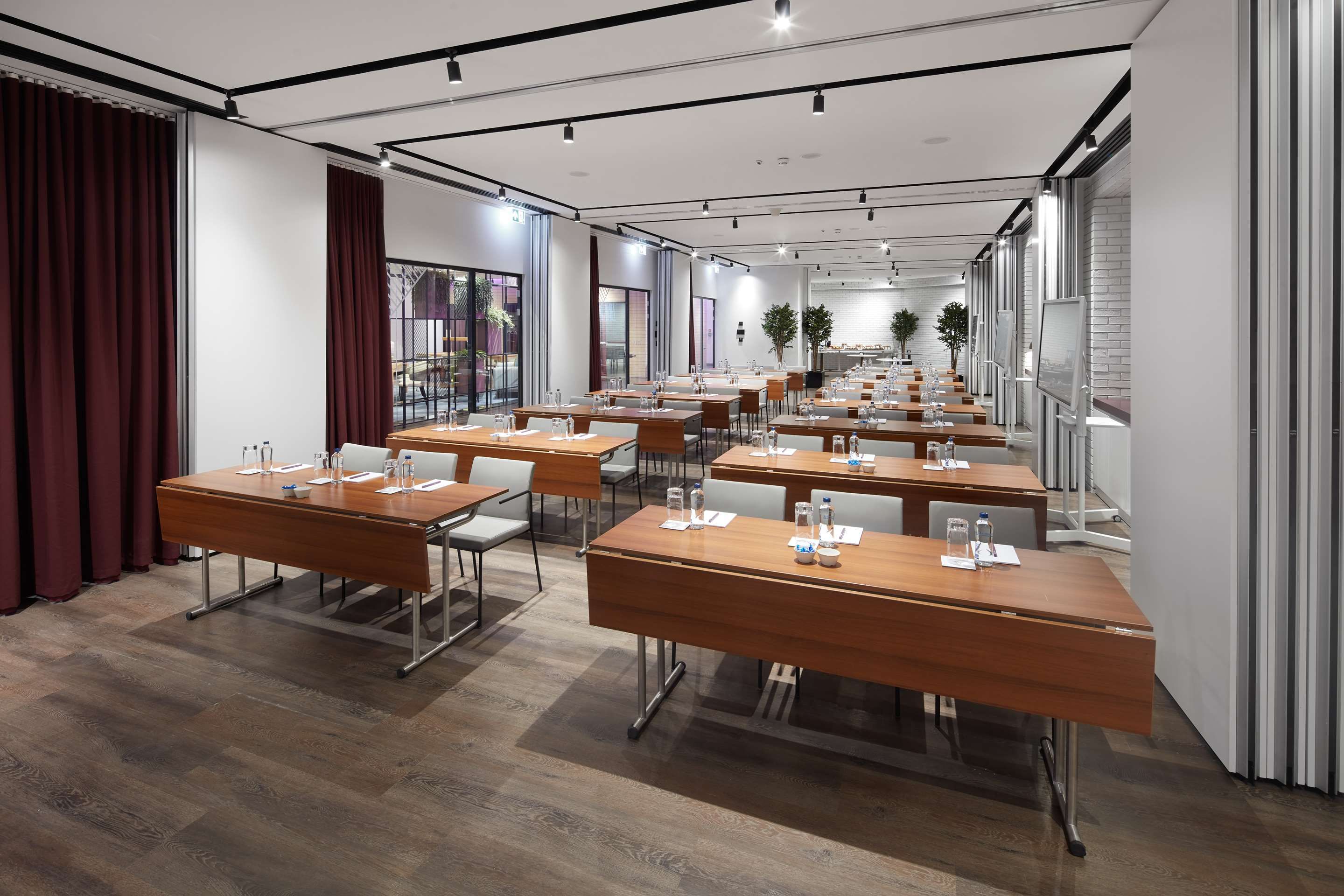 מסעדה תמונה