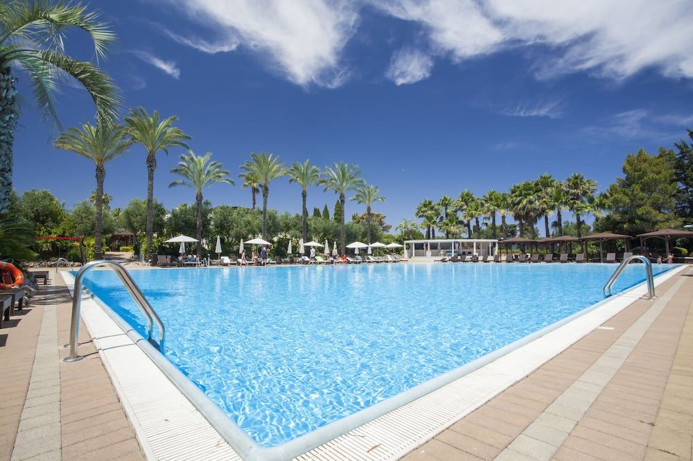 בריכה תמונה