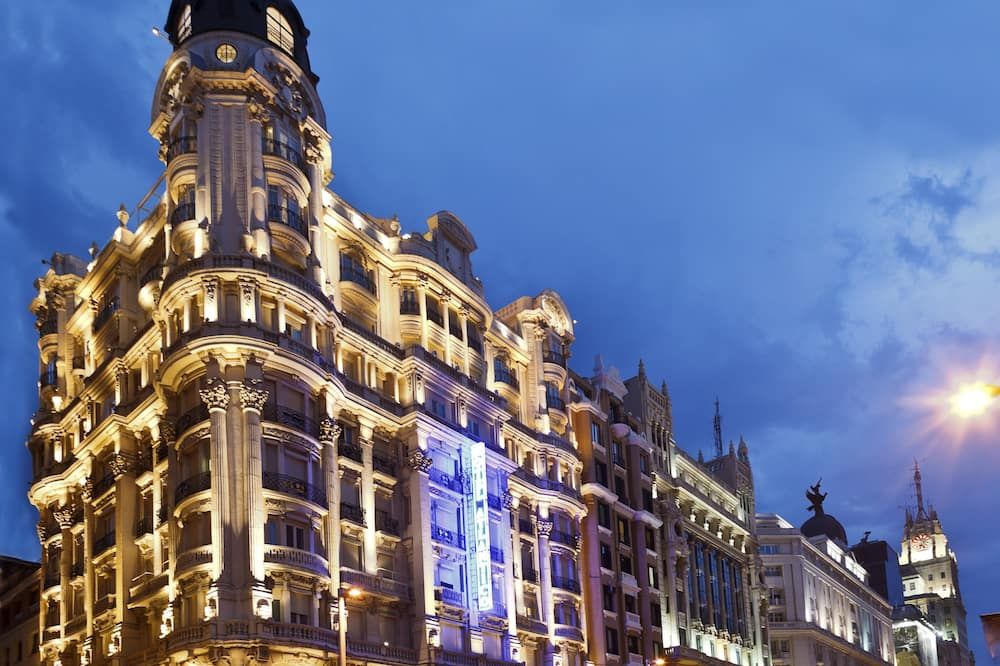 בניין