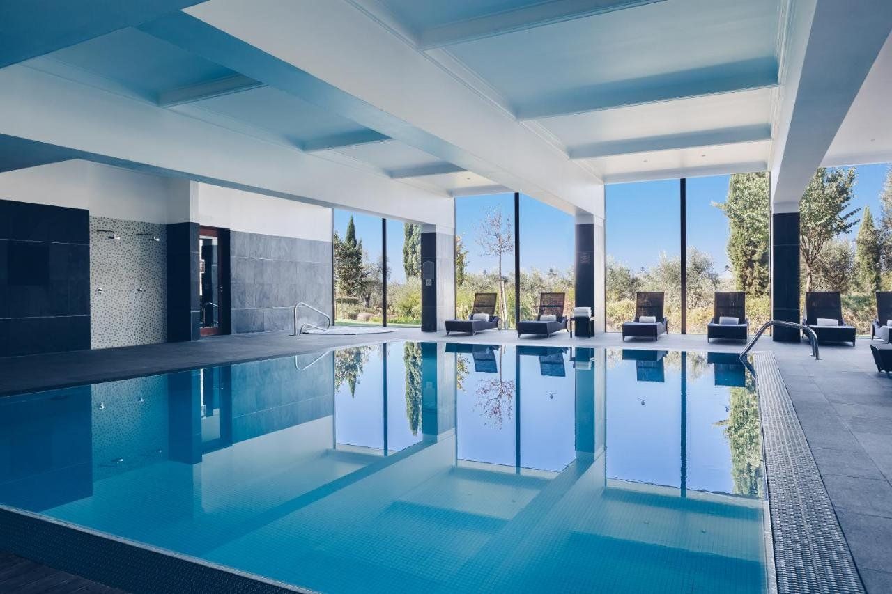 בריכה תמונה