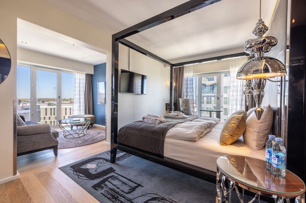 אחר