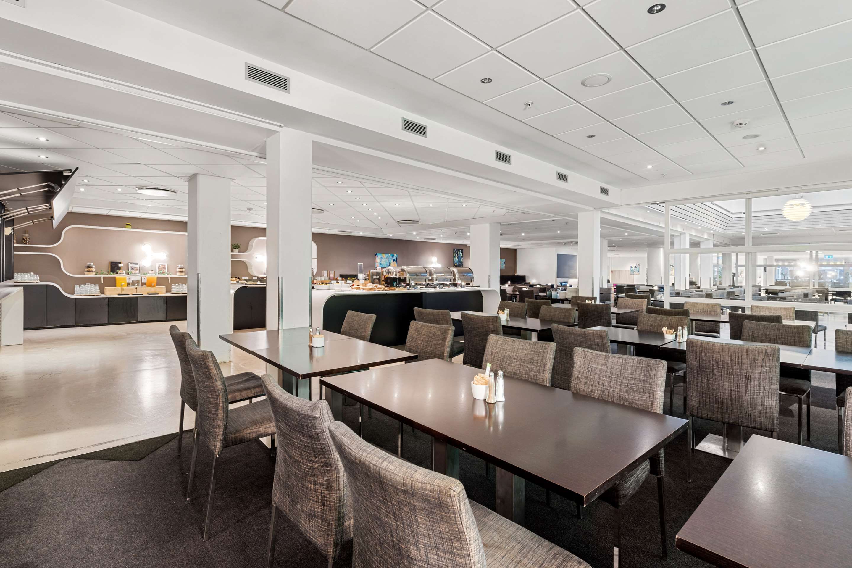 מסעדה תמונה