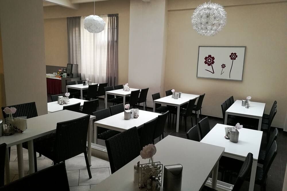 מסעדה תמונה