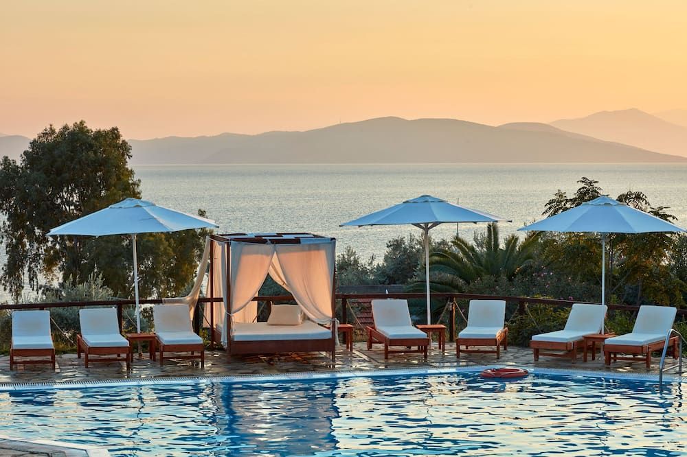 בריכה תמונה