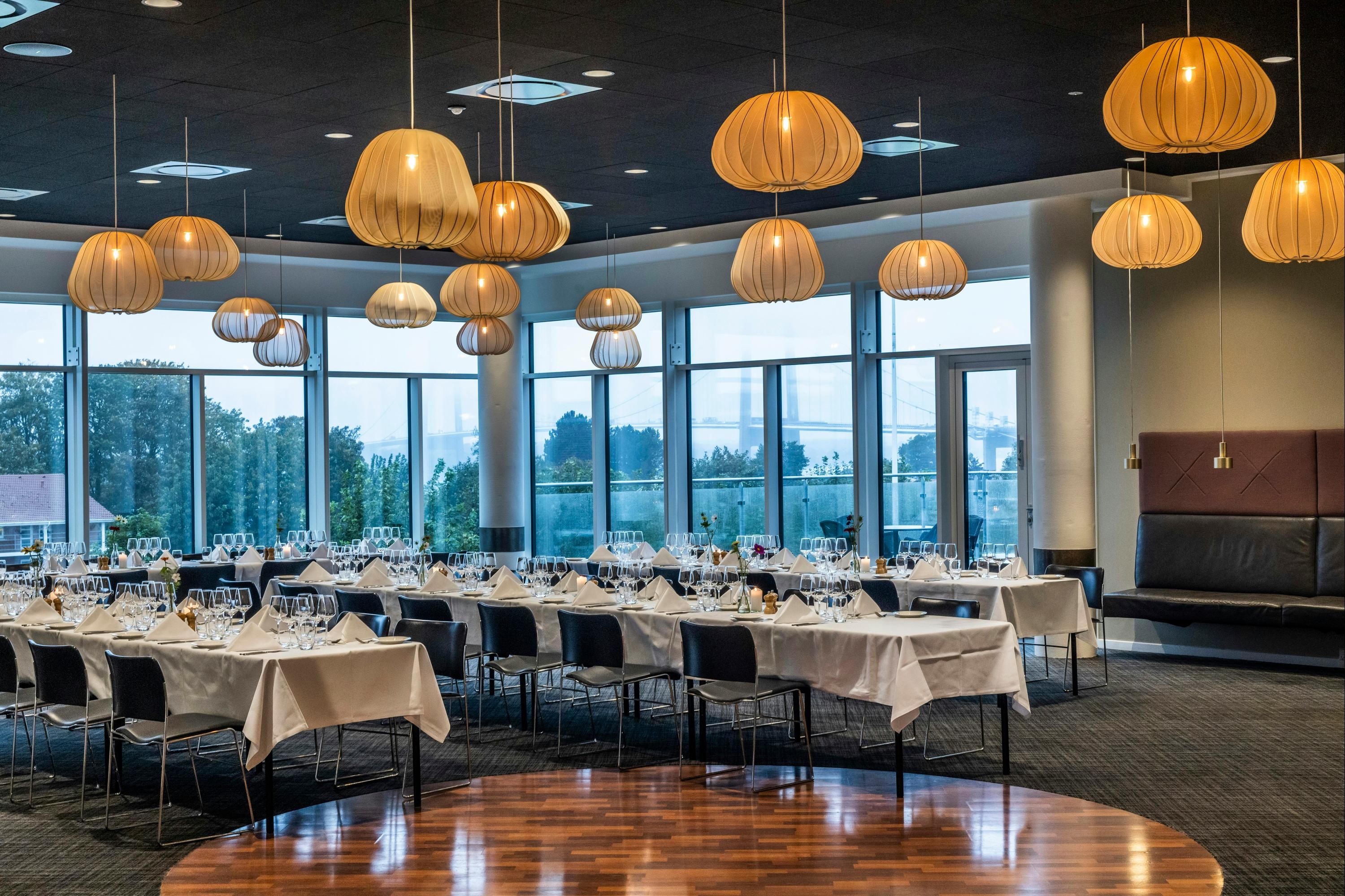 מסעדה תמונה