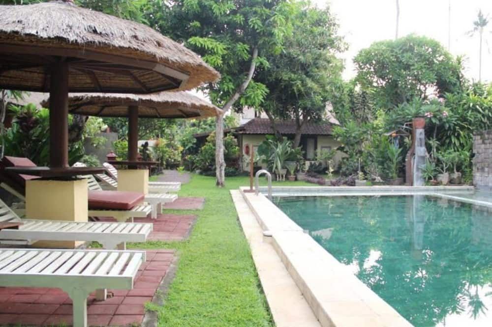 בריכה תמונה