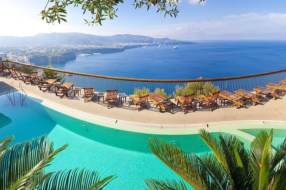 בריכה תמונה