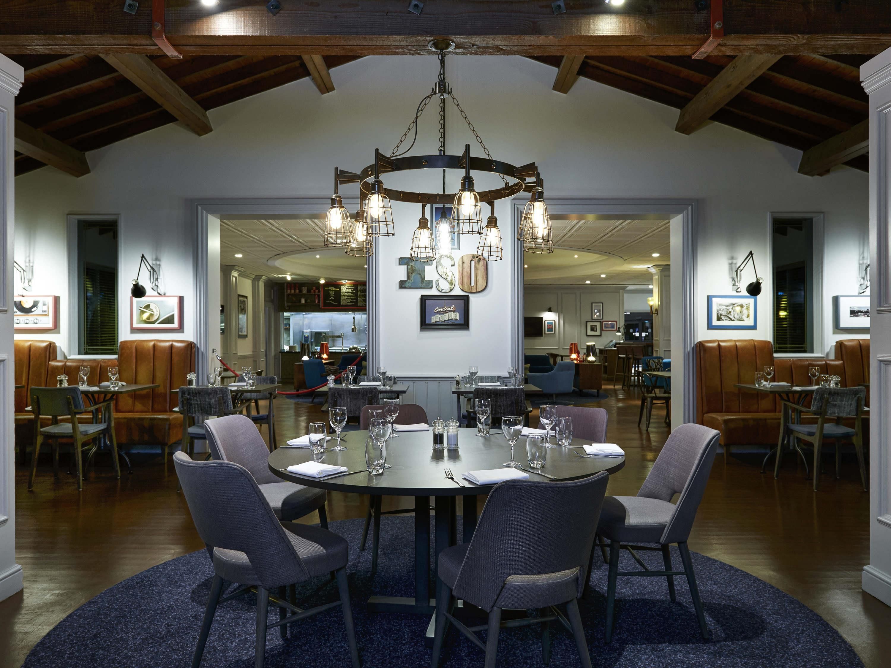 מסעדה תמונה