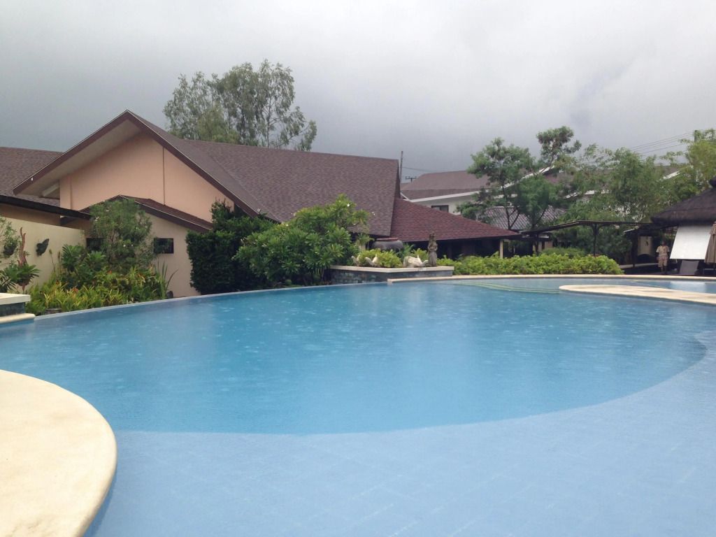 בריכה תמונה